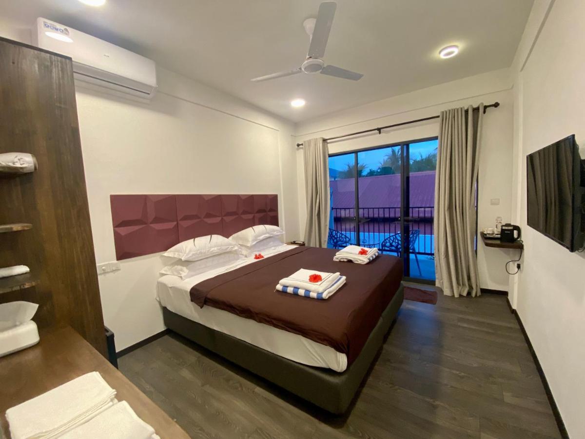 Chillax Thoddoo Hotel Buitenkant foto
