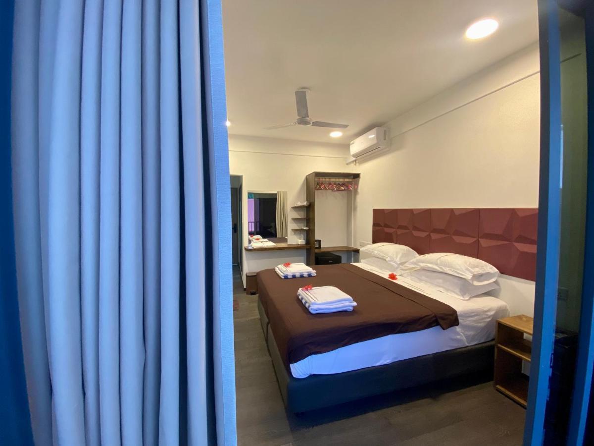 Chillax Thoddoo Hotel Buitenkant foto
