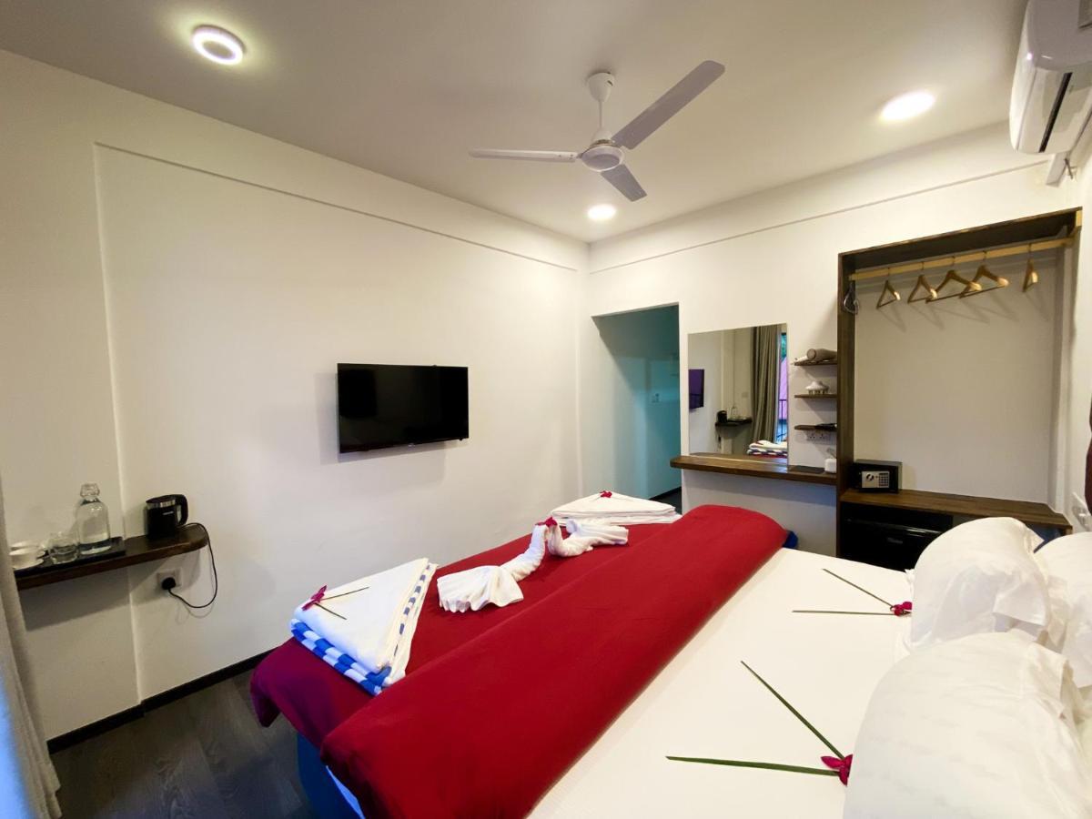 Chillax Thoddoo Hotel Buitenkant foto